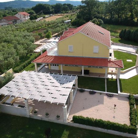 Villa Umbra Et Sol Gruda Bagian luar foto
