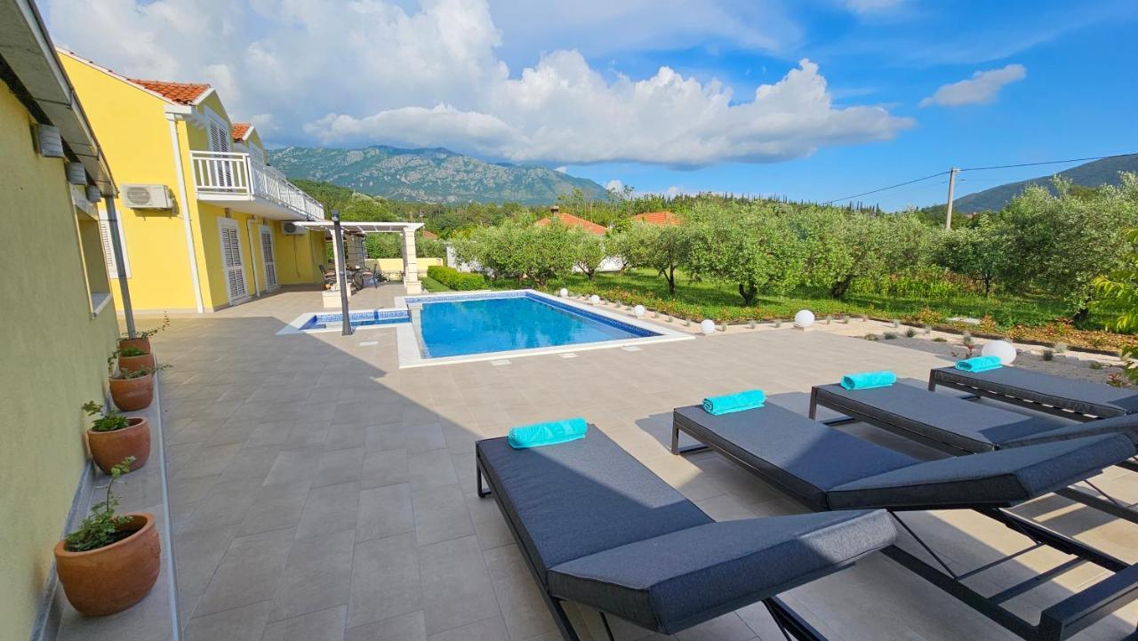 Villa Umbra Et Sol Gruda Bagian luar foto